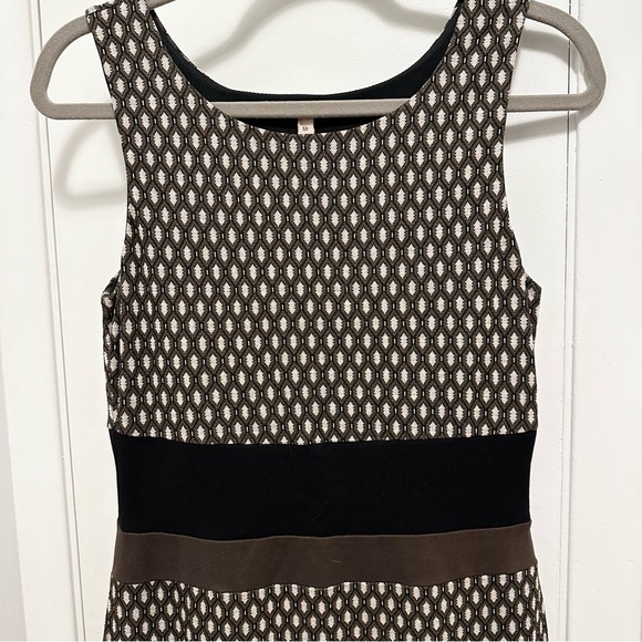 B44 Dressed Fitted Sheath Dress Sleeveless Geometric Knit M pullover black brown - Picture 2 of 9